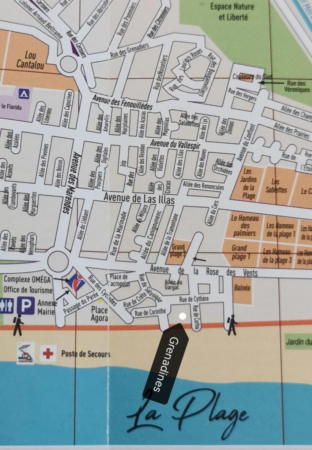 Апартаменти Rue De Corfou Les Grenadines Сент-Марі-ла-Мер Екстер'єр фото